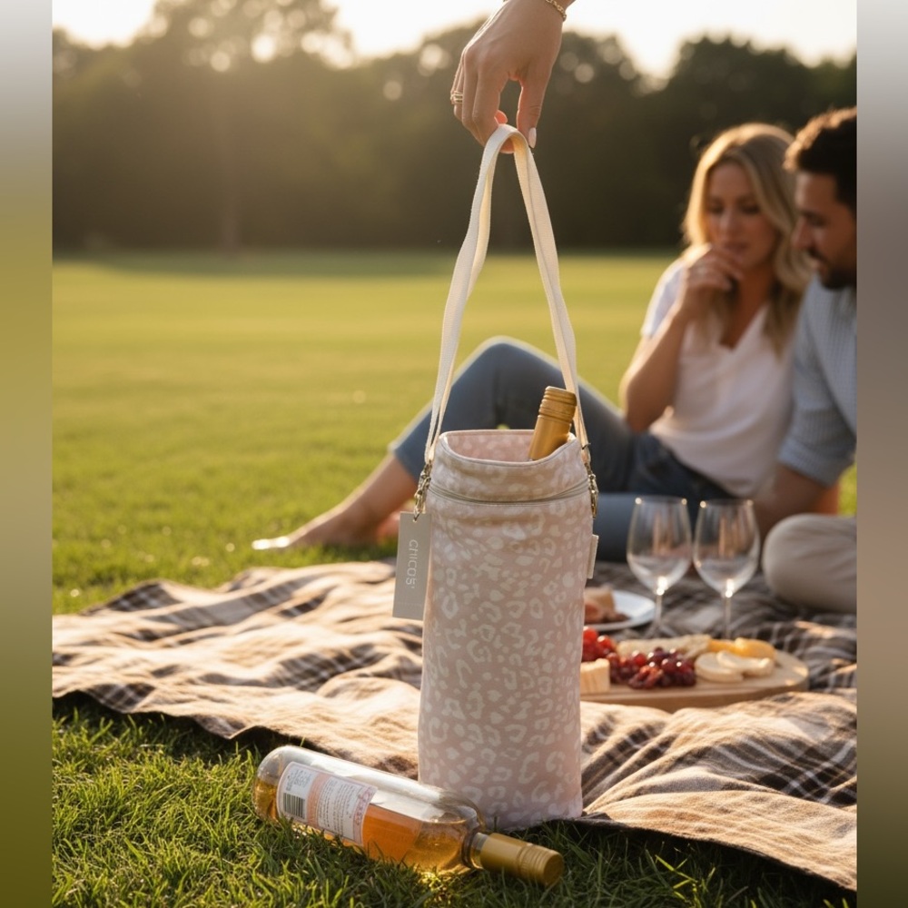Chico's Snow Leopard Insulated Wine Bag - Picture 2 of 4